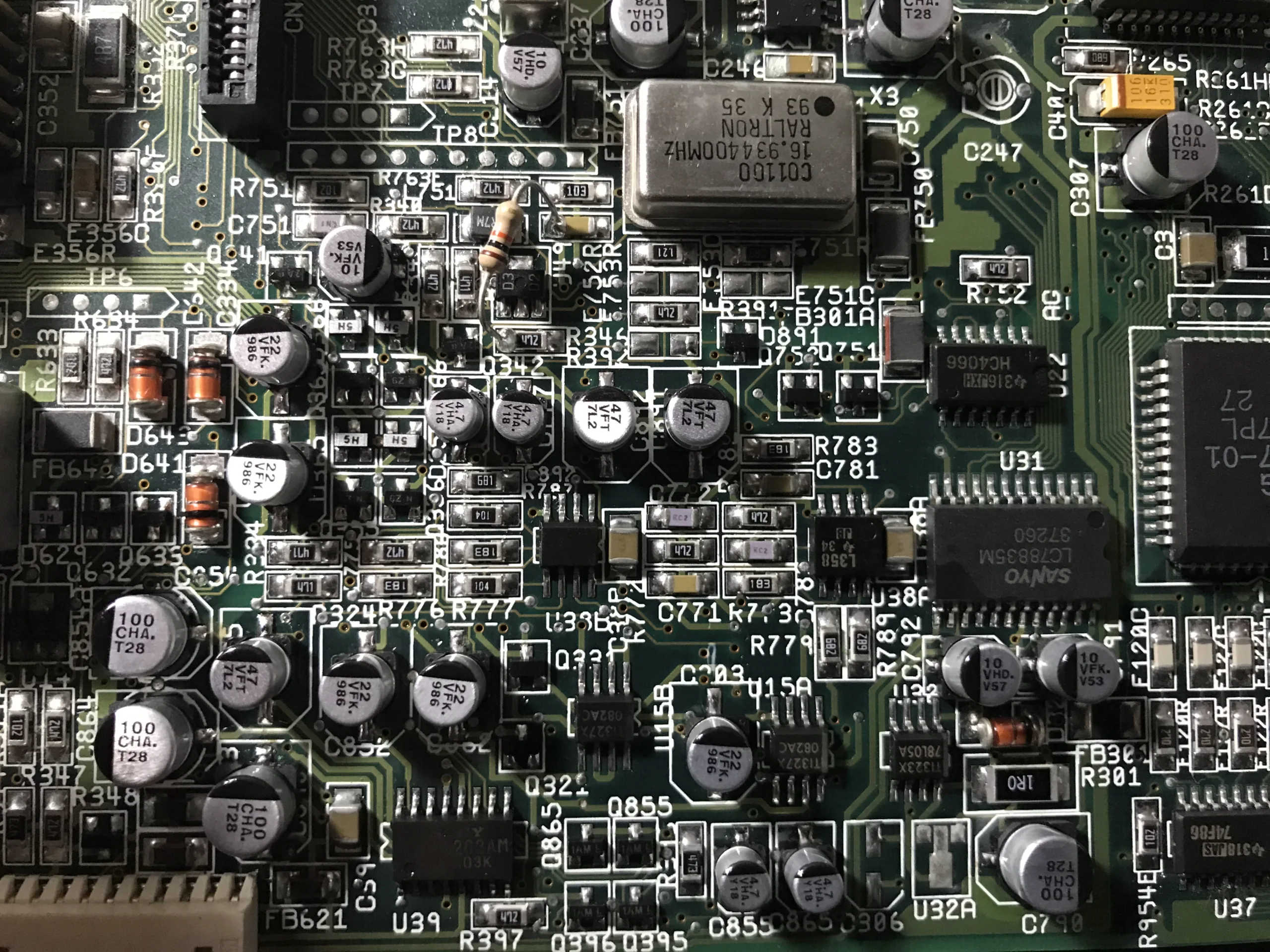 Amiga CD32 Recapped Mainboard Amiga CD32 Recapped Mainboard