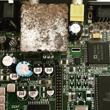 Amiga 1200 Mainboard before recapping