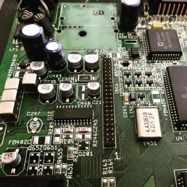 Amiga 1200 Mainboard Recapped with modulator removed